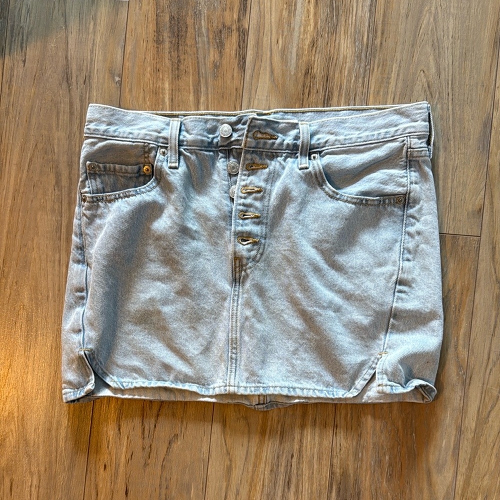 Levi’s Denim Icon Skirt